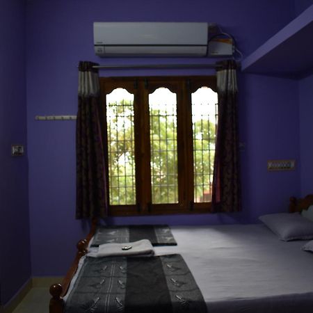 Rainbow Guest House Tiruvannāmalai Esterno foto