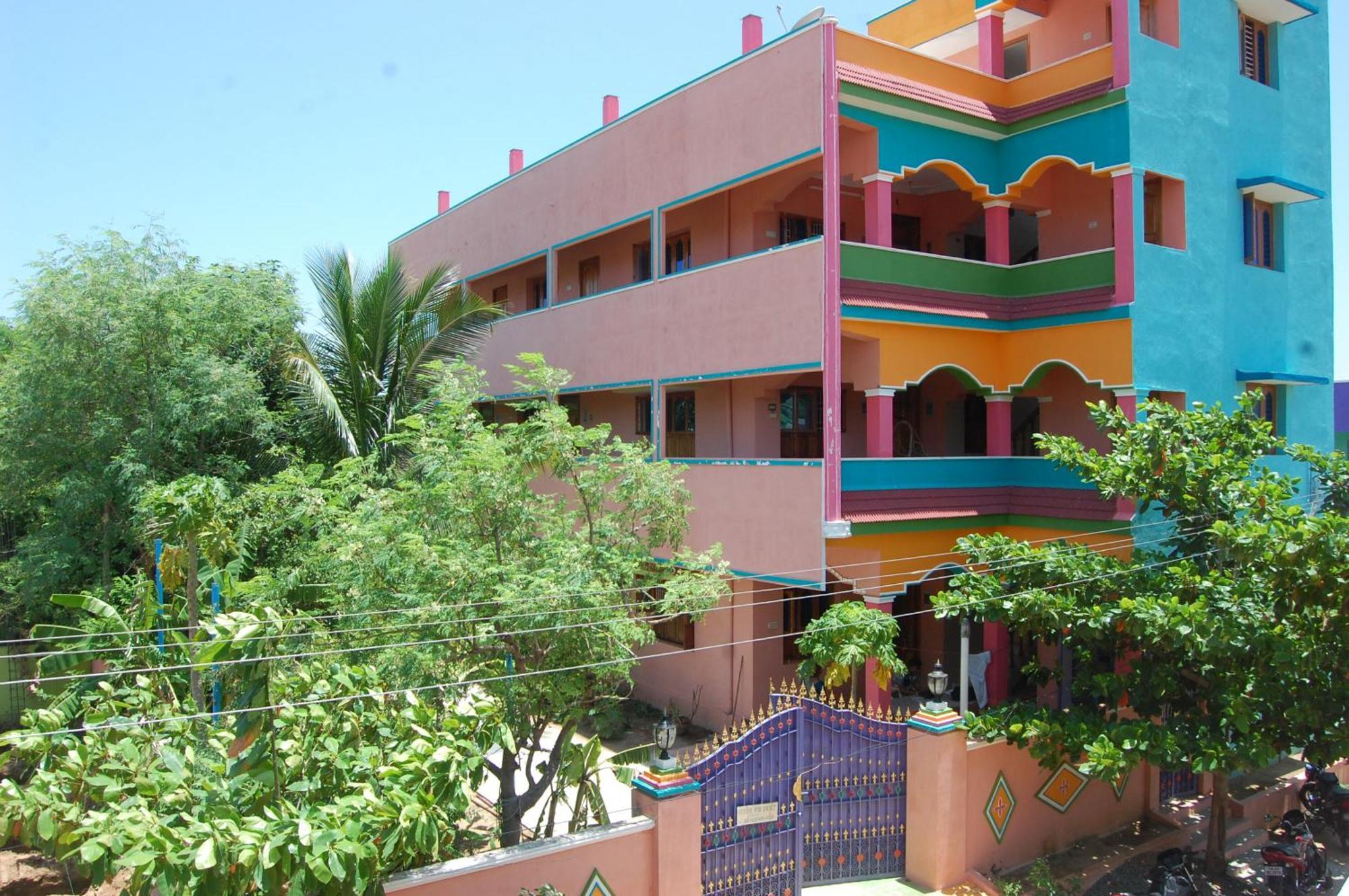 Rainbow Guest House Tiruvannāmalai Esterno foto
