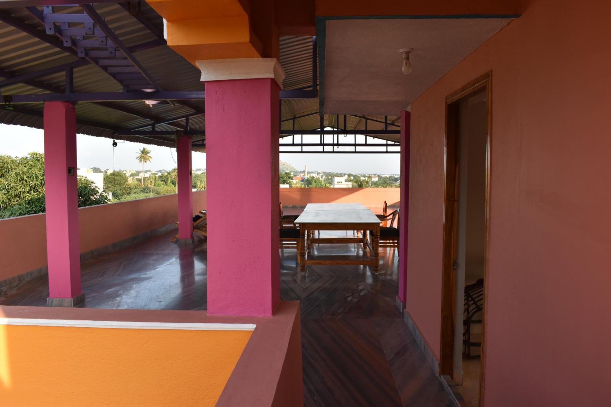 Rainbow Guest House Tiruvannāmalai Esterno foto