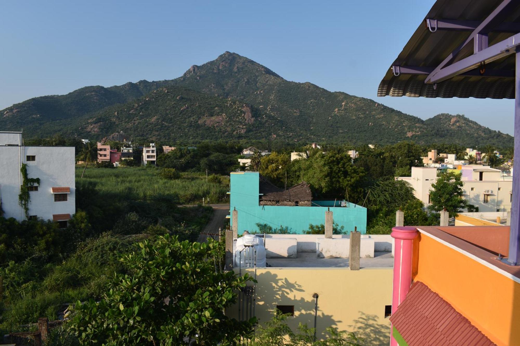 Rainbow Guest House Tiruvannāmalai Esterno foto