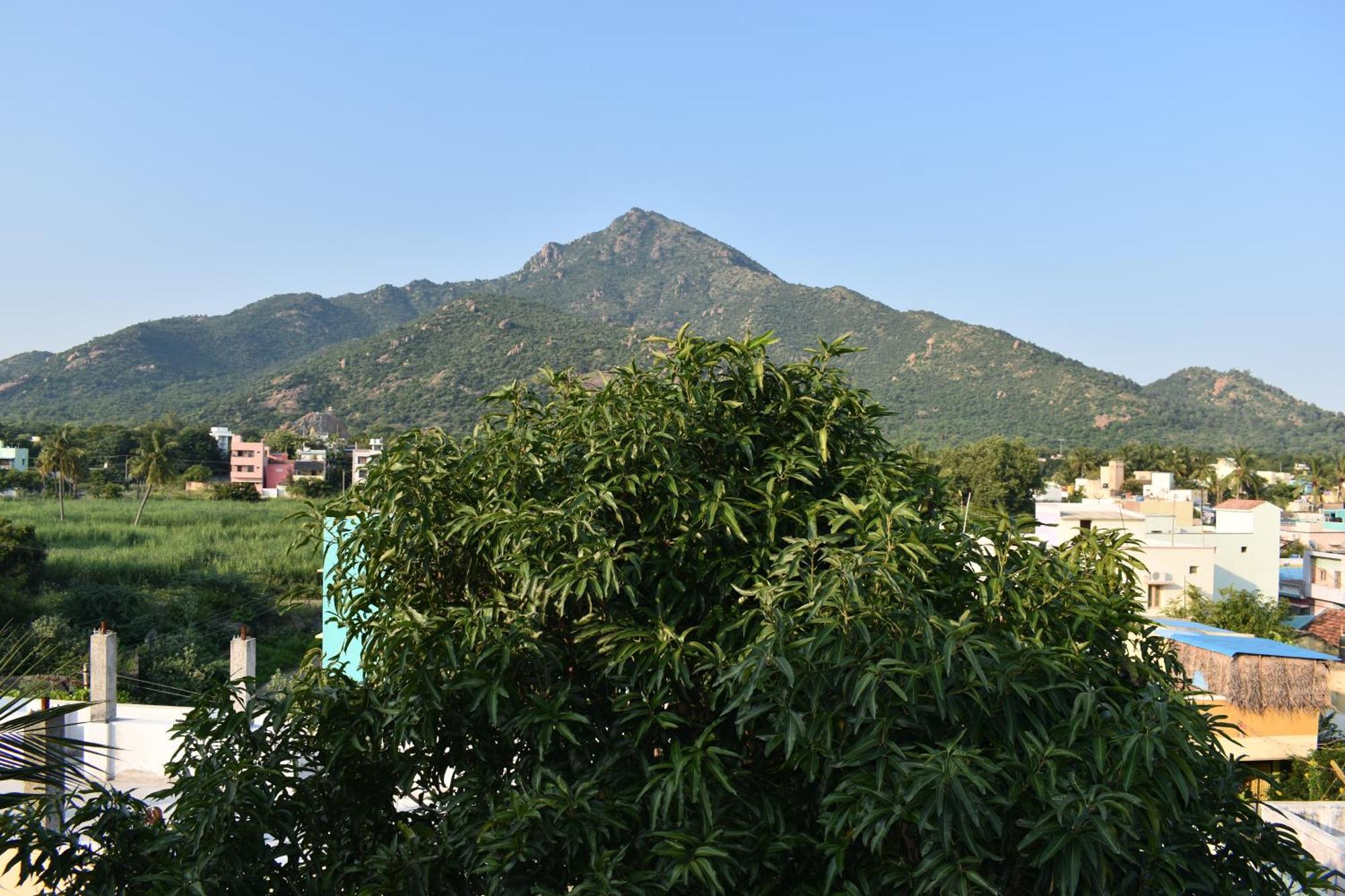 Rainbow Guest House Tiruvannāmalai Esterno foto