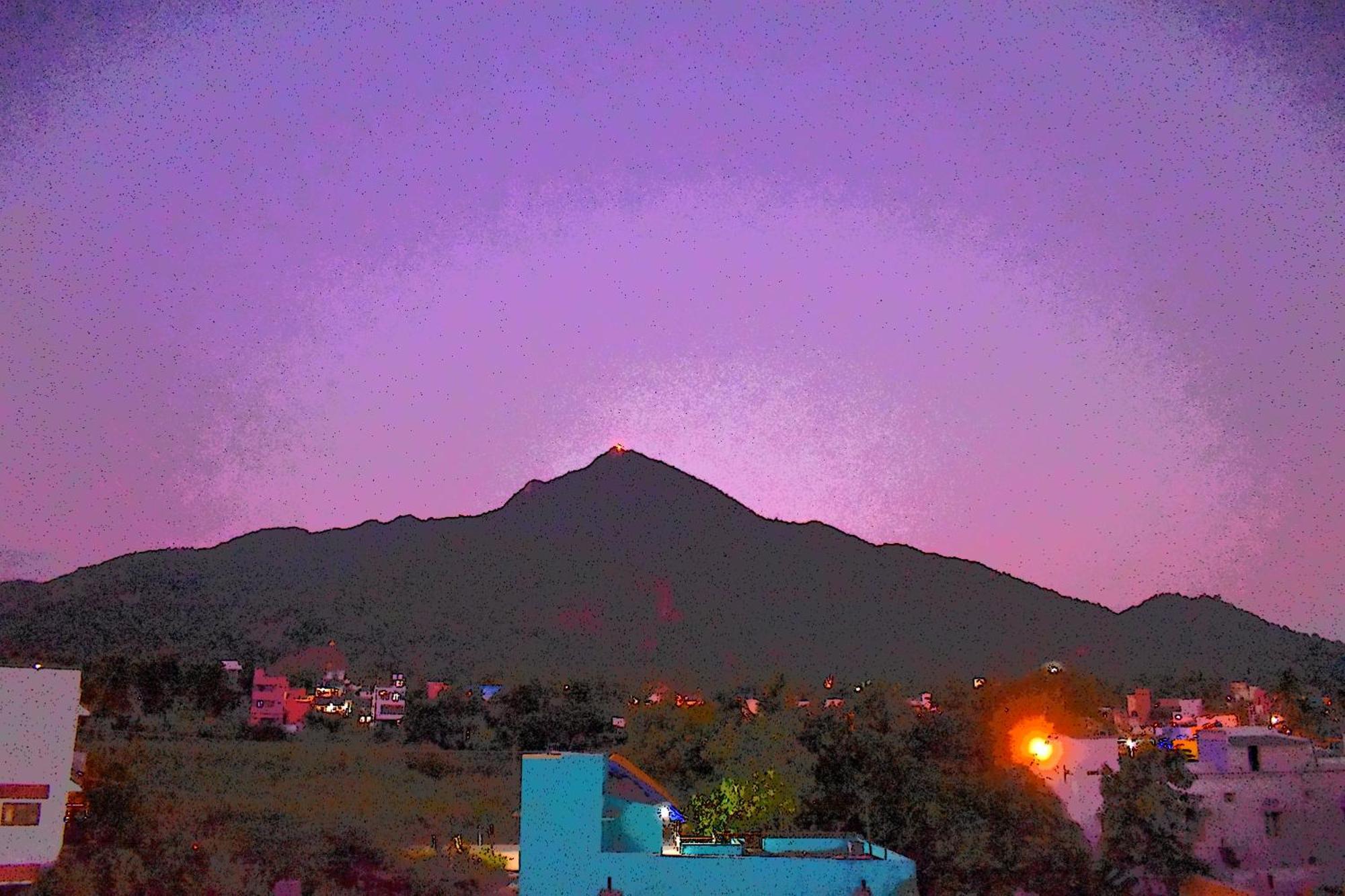 Rainbow Guest House Tiruvannāmalai Esterno foto