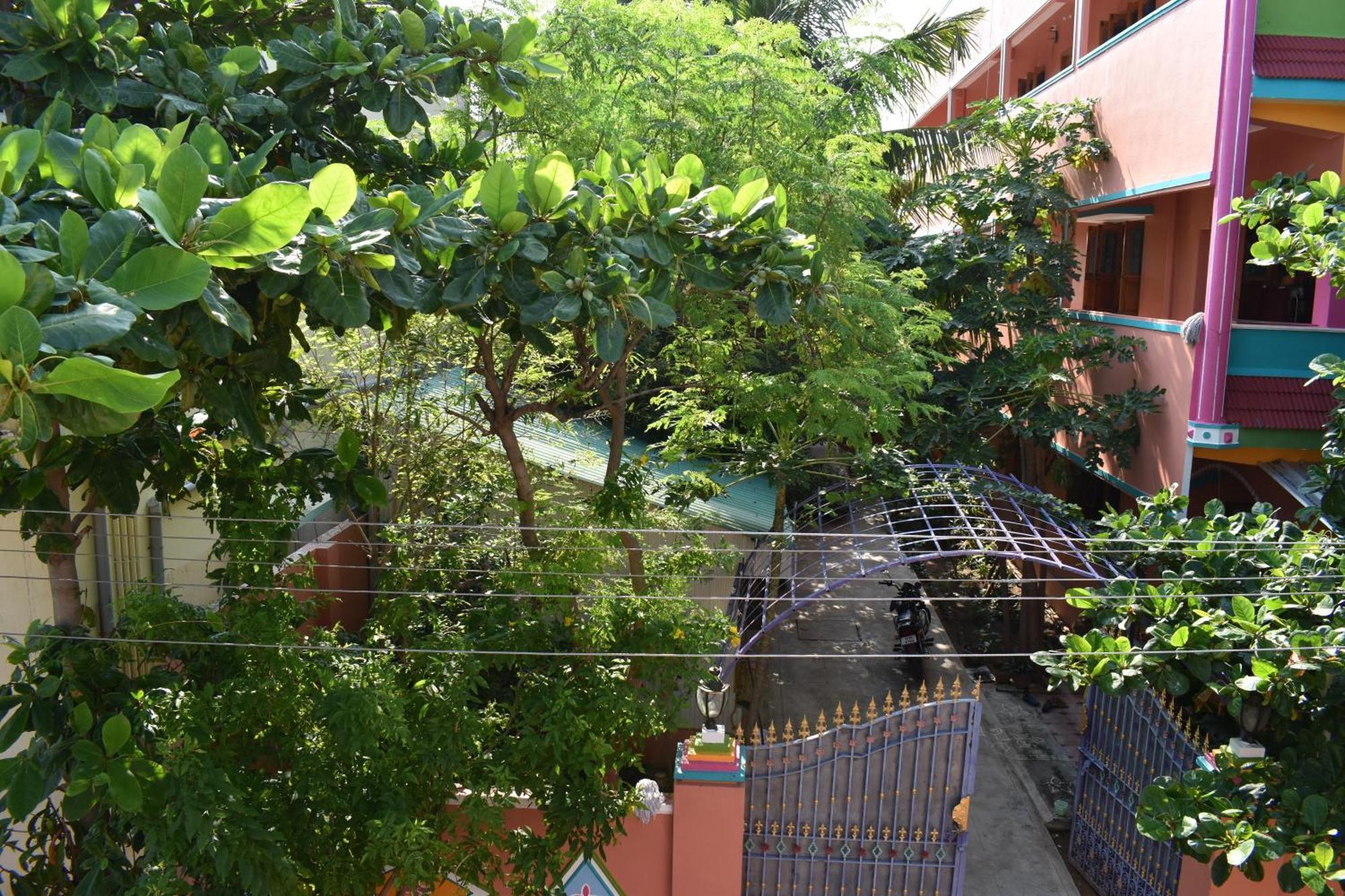 Rainbow Guest House Tiruvannāmalai Esterno foto